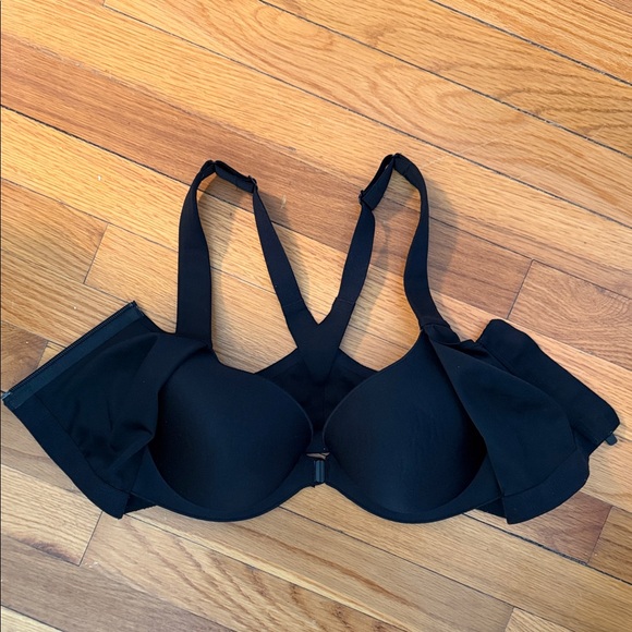 Victoria's Secret Black Knockout Ultra Max Sports Bra - Picture 3 of 5
